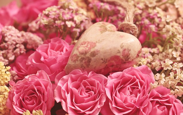 valentines-day-3699995_640.jpg
